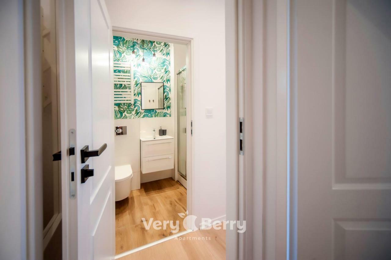 Very Berry - Glogowska 35A - Mtp Apartments - Self Check In 24H Poznan Exterior foto
