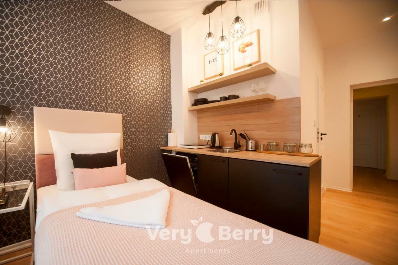 Very Berry - Glogowska 35A - Mtp Apartments - Self Check In 24H Poznan Exterior foto