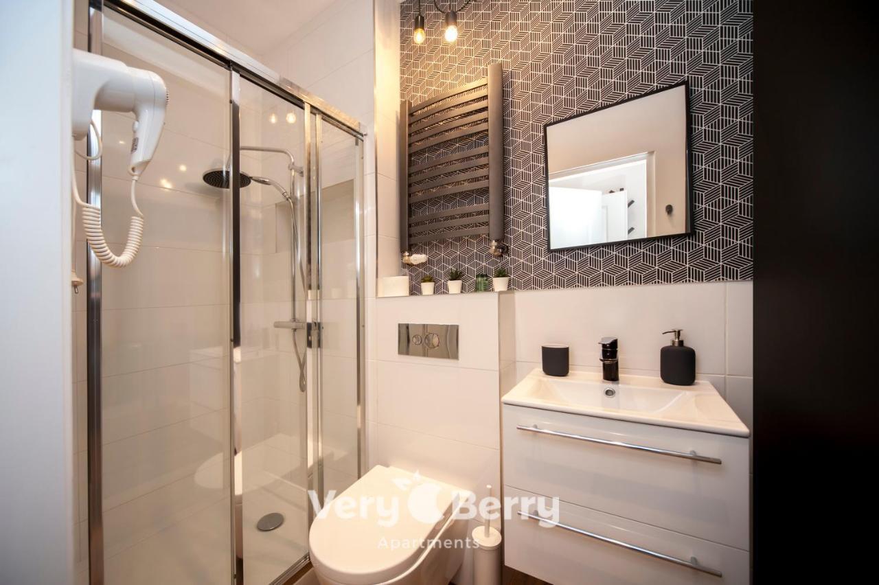Very Berry - Glogowska 35A - Mtp Apartments - Self Check In 24H Poznan Exterior foto