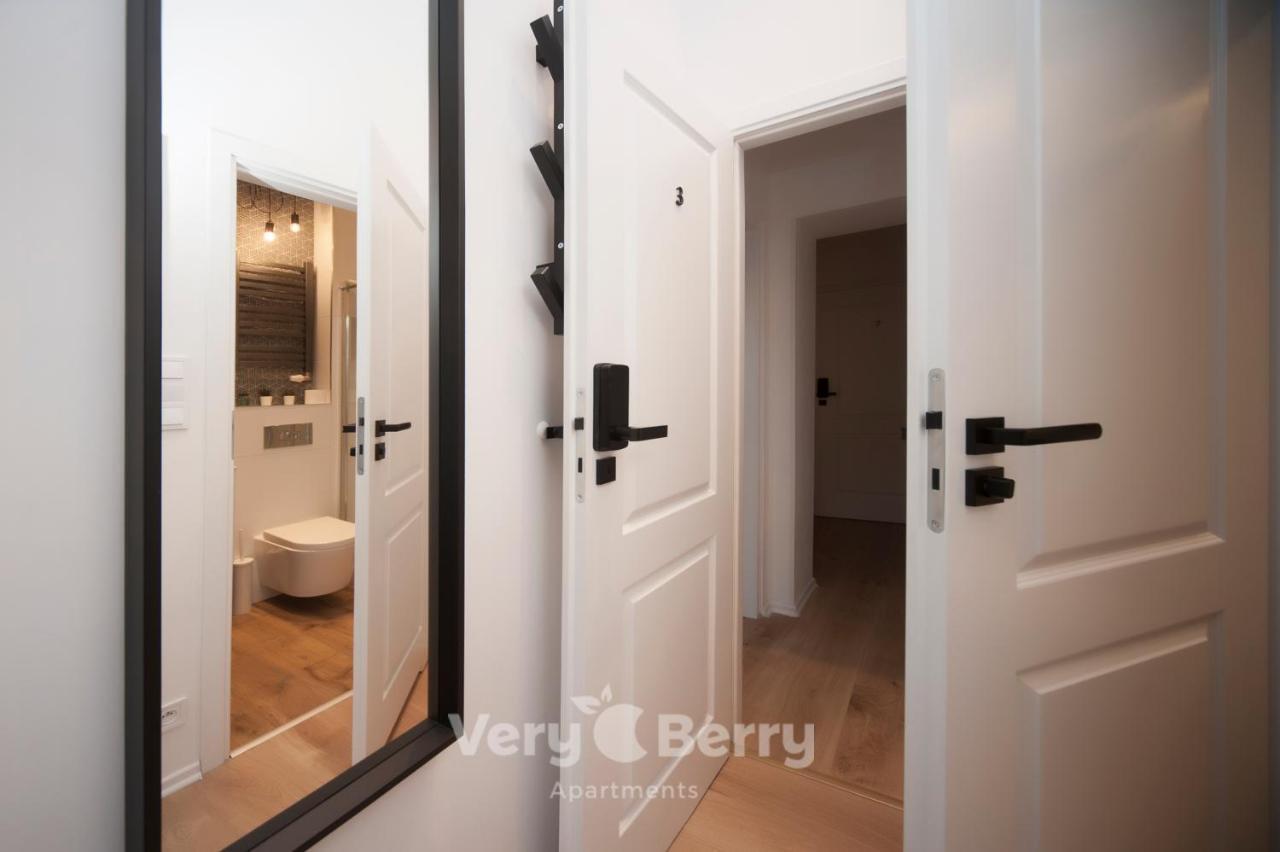 Very Berry - Glogowska 35A - Mtp Apartments - Self Check In 24H Poznan Exterior foto